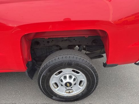 Used 2018 Chevrolet Silverado 2500 W/T w/ Snow Plow Prep Package image 11