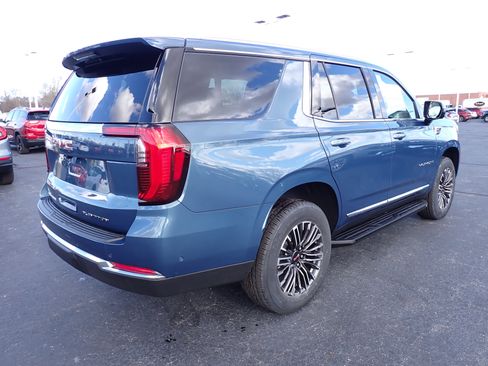 New 2026 GMC Yukon Elevation image 10