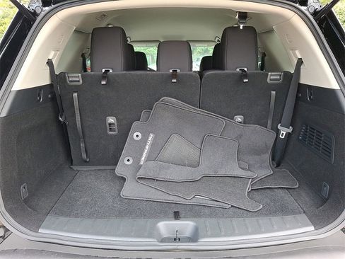 Certified 2024 Nissan Pathfinder S image 29