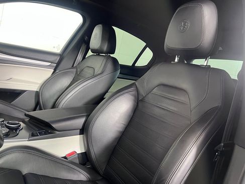 Used 2019 Alfa Romeo Stelvio Ti Sport w/ Quick Order Package 22S Sport AWD/4WD image 5