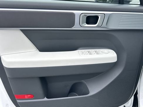 New 2026 Hyundai Santa Fe SE FWD image 10