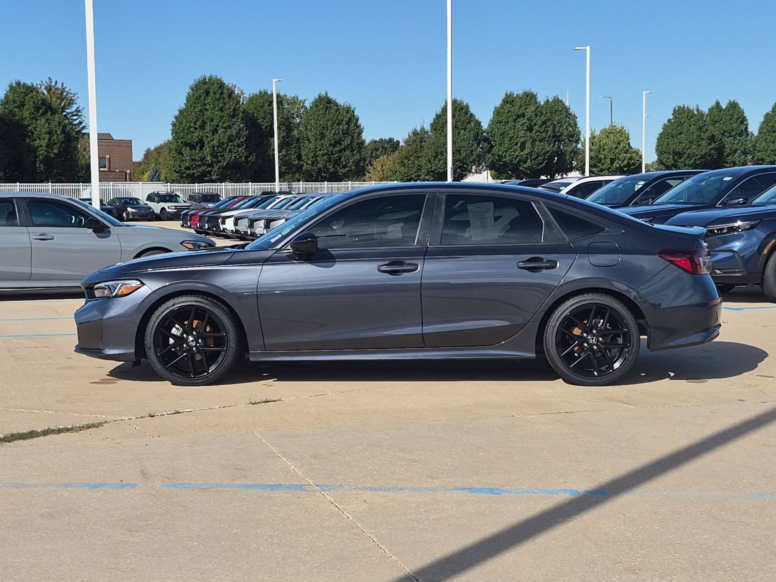 Used 2025 Honda Civic Sport image 10
