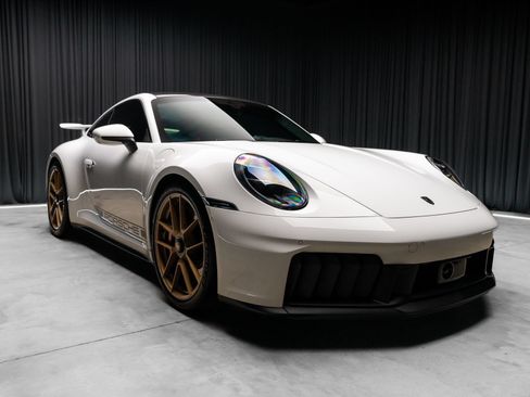 Used 2026 Porsche 911 Carrera GTS RWD image 18