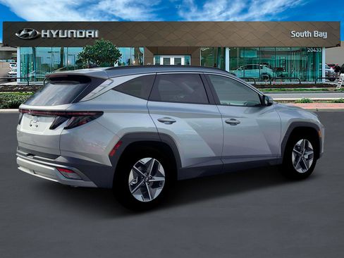 New 2026 Hyundai Tucson SEL image 8