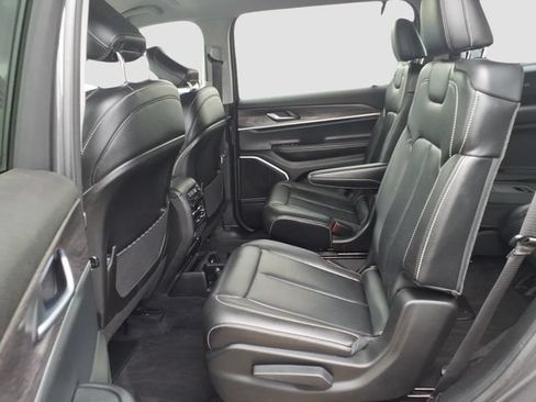 Used 2021 Jeep Grand Cherokee L Limited AWD/4WD image 17
