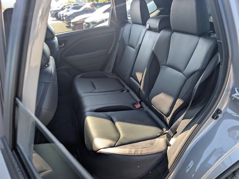 Certified 2025 Subaru Forester Touring AWD/4WD image 33