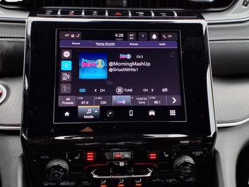 Used 2025 Jeep Grand Cherokee Laredo X w/ Luxury Tech Group I AWD/4WD image 14