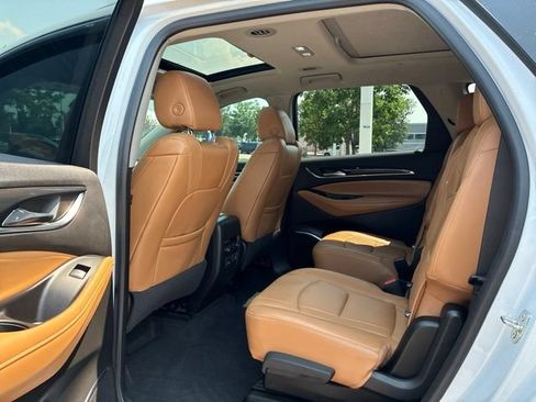 Used 2019 Buick Enclave Premium w/ Experience Buick Package FWD image 14