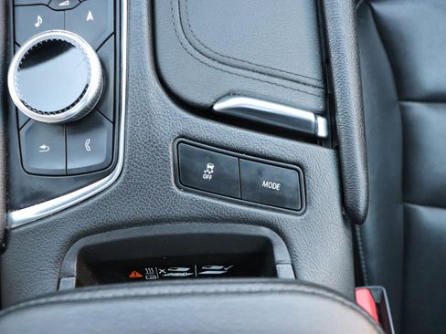 Used 2023 Cadillac XT6 Premium Luxury image 41