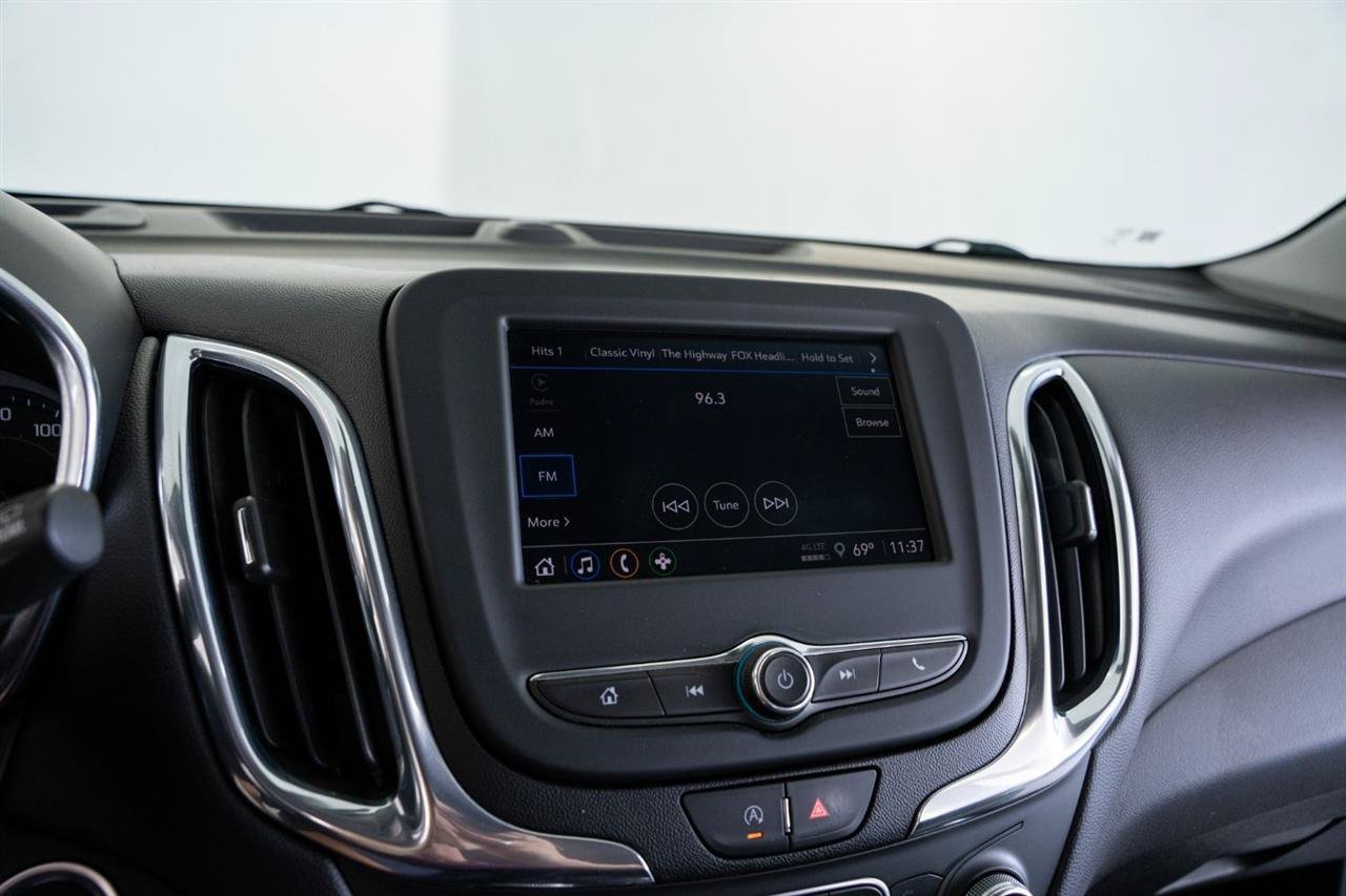Used 2022 Chevrolet Equinox LT w/ Driver Convenience Package AWD/4WD image 16