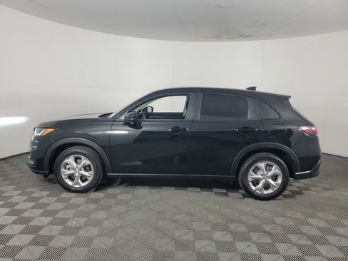 Certified 2023 Honda HR-V LX image 7