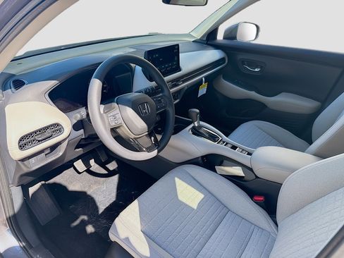 New 2026 Honda HR-V LX image 9