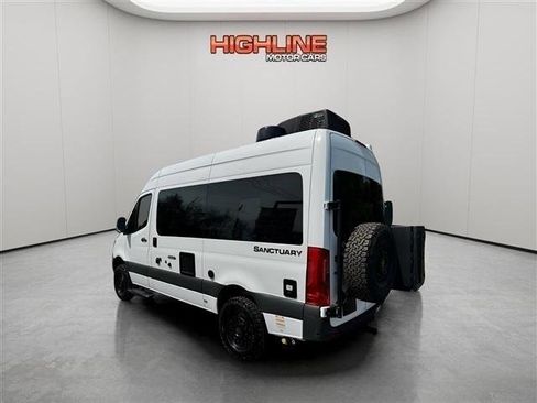 Used 2020 Mercedes-Benz Sprinter 2500 image 9