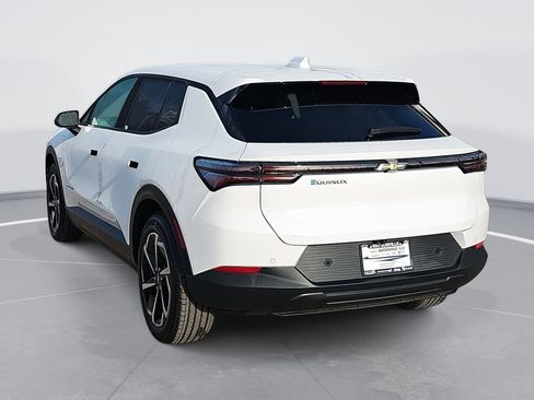 New 2026 Chevrolet Equinox EV LT image 5