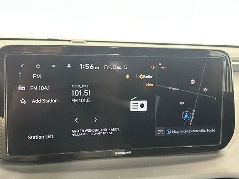 Used 2023 Hyundai Santa Fe SEL image 19