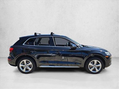 Used 2020 Audi Q5 2.0T Premium w/ Convenience Package AWD/4WD image 4