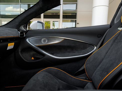 New 2025 McLaren Artura Spider image 44