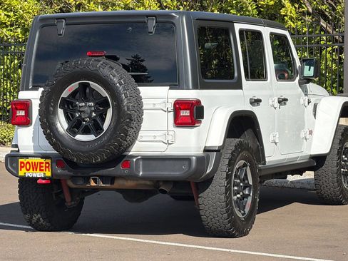 Used 2018 Jeep Wrangler Unlimited Rubicon w/ Safety Group AWD/4WD image 4