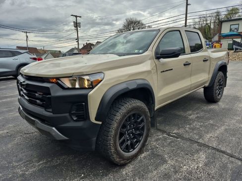 Used 2024 Chevrolet Colorado Trail Boss w/ Advanced Trailering Package image 3