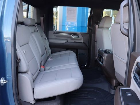 Used 2024 Chevrolet Silverado 2500 LTZ w/ LTZ Premium Package image 21