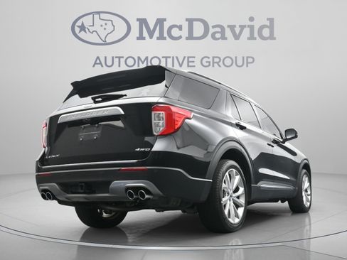 Used 2023 Ford Explorer Platinum w/ Technology Package AWD/4WD image 31