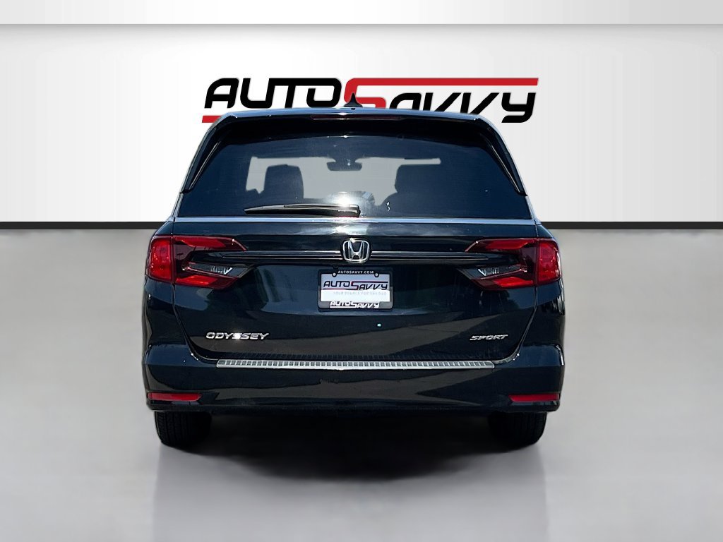 Used 2024 Honda Odyssey Sport image 6