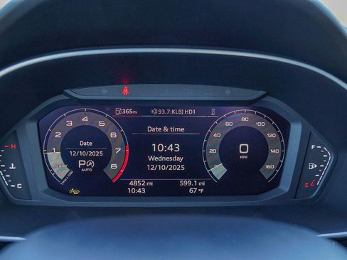 Certified 2025 Audi Q3 2.0T Premium Plus w/ Premium Plus Package image 13