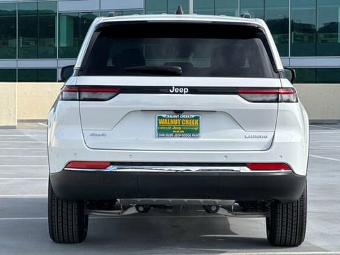 New 2026 Jeep Grand Cherokee Laredo X AWD/4WD image 5