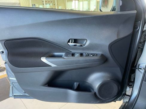 Certified 2024 Nissan Kicks SV w/ Exterior Package image 9