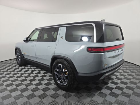 Used 2022 Rivian R1S Launch Edition AWD/4WD image 3