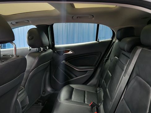 Used 2015 Mercedes-Benz GLA 250 GLA 250 4MATIC Sport Utility 4 image 18