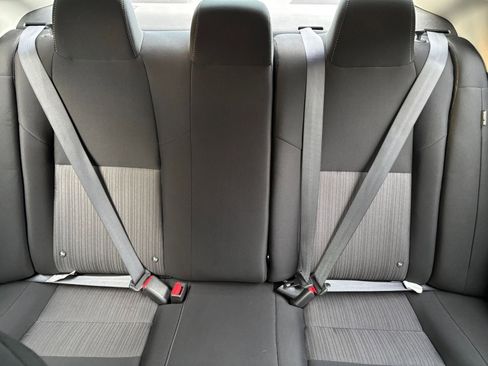 Used 2025 Nissan Sentra SV FWD image 33