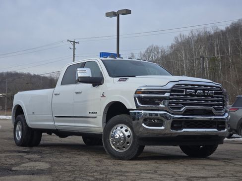 New 2026 RAM 3500 Limited image 2