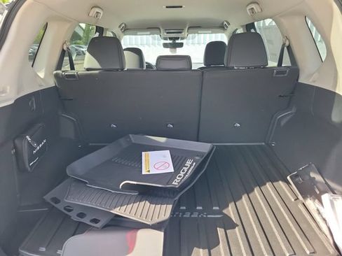 New 2026 Nissan Rogue SV AWD/4WD image 27