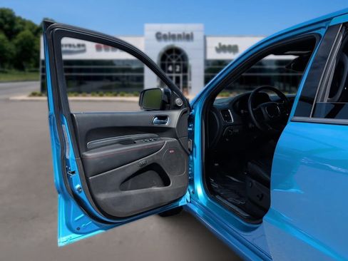Used 2018 Dodge Durango R/T w/ Technology Group AWD/4WD image 12