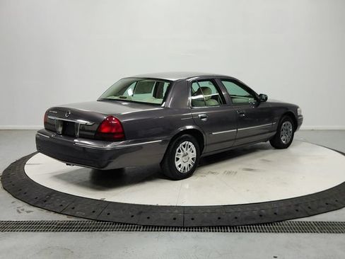 Used 2007 Mercury Grand Marquis GS RWD image 7