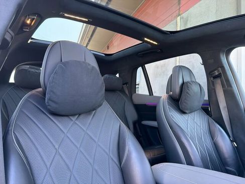 Used 2023 Mercedes-Benz EQS 580 4MATIC SUV image 21
