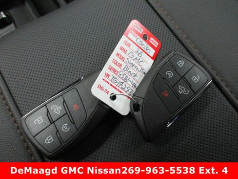 New 2026 GMC Sierra 1500 AT4 w/ AT4 Premium Package image 35