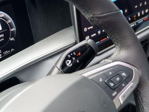 New 2026 Volkswagen Tiguan SE R-Line AWD/4WD image 12
