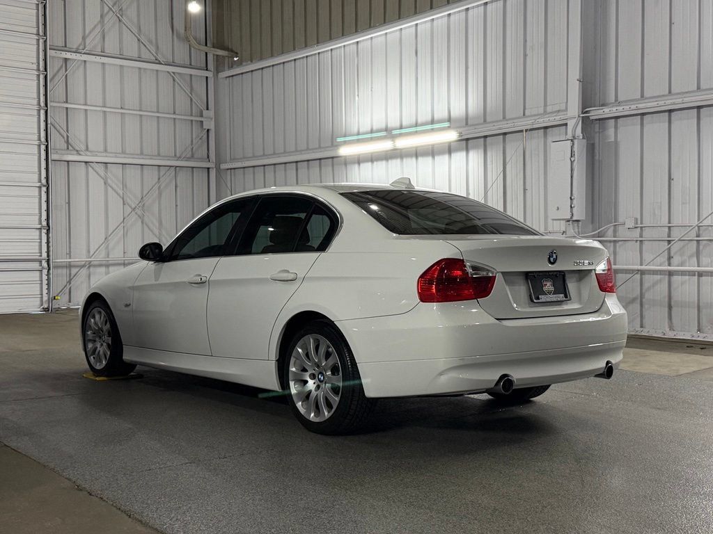 Used 2007 BMW 335xi Sedan AWD/4WD image 12