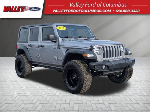 Used 2019 Jeep Wrangler Unlimited Sport S image 1