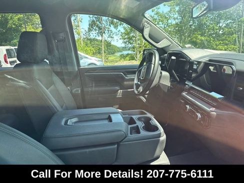 Used 2026 GMC Sierra 1500 SLT AWD/4WD image 3