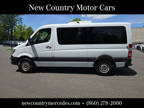 Used 2016 Mercedes-Benz Sprinter 2500 image 4