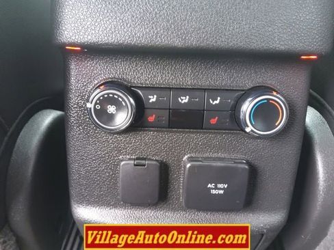 Used 2015 Ford Explorer Limited w/ Equipment Group 301A AWD/4WD image 35