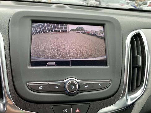 Used 2024 Chevrolet Equinox LS AWD/4WD image 13