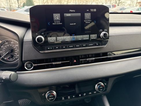 Used 2024 Mitsubishi Outlander SE Black Edition image 26