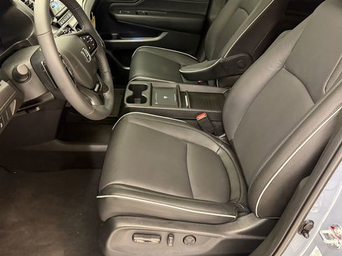 New 2026 Honda Odyssey Touring image 20
