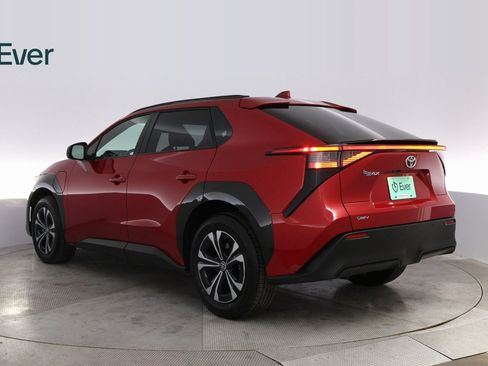 Used 2024 Toyota bZ4X XLE image 14