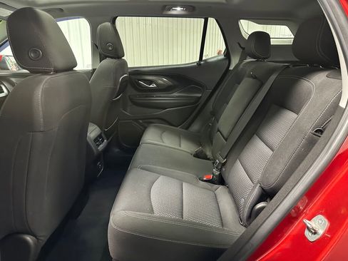 Used 2022 GMC Terrain SLE w/ Driver Convenience Package image 10