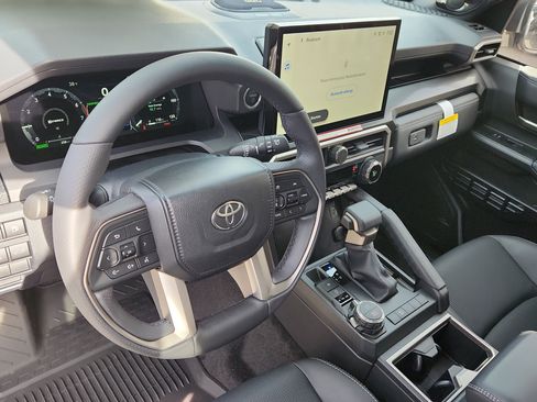 New 2025 Toyota 4Runner Limited image 8